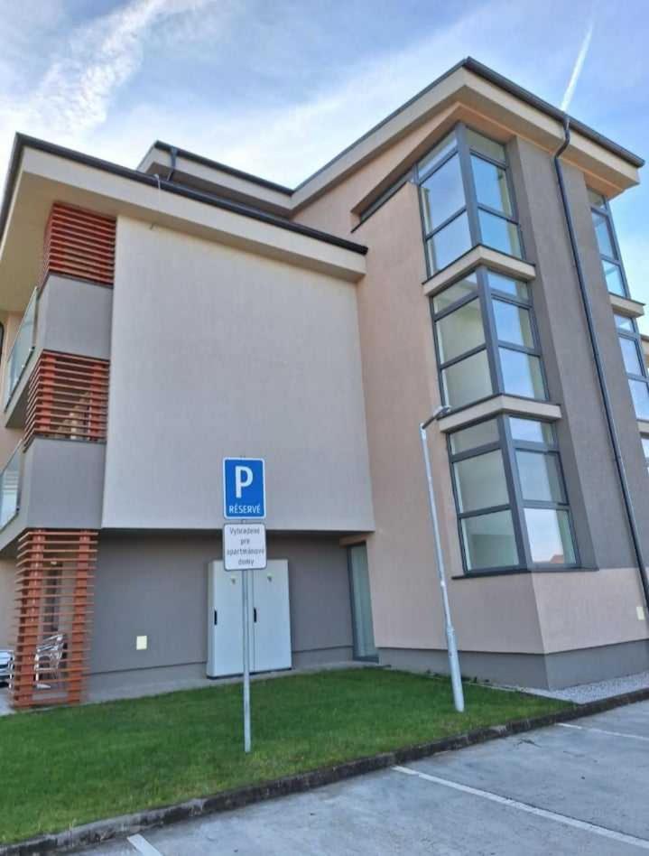 Diamond - Luxusny Apartman Marco Podhájska Esterno foto